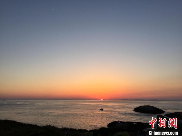 浙江海域一景?！×植?攝