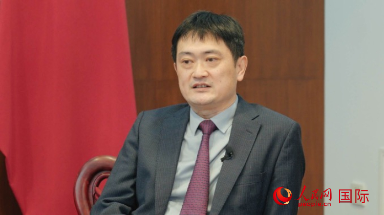 中國駐阿根廷使館代辦孫怡接受人民網(wǎng)專訪。人民網(wǎng)記者 張若涵攝