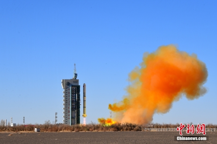 北京時(shí)間2023年11月16日11時(shí)55分，我國(guó)在酒泉衛(wèi)星發(fā)射中心使用長(zhǎng)征二號(hào)丙運(yùn)載火箭，成功將新一代海洋水色觀測(cè)衛(wèi)星發(fā)射升空，衛(wèi)星順利進(jìn)入預(yù)定軌道，發(fā)射任務(wù)獲得圓滿成功。此次任務(wù)是長(zhǎng)征系列運(yùn)載火箭第497次飛行。汪江波 攝