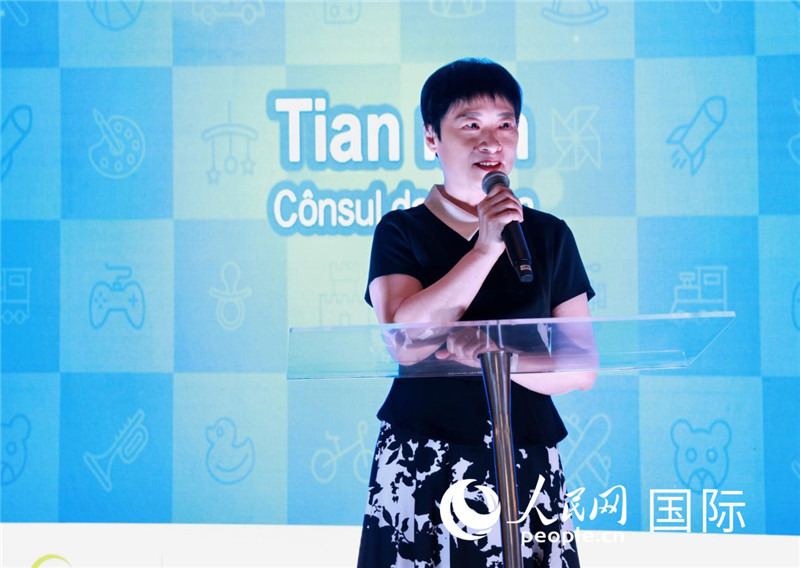 中國駐里約熱內(nèi)盧總領(lǐng)事田敏發(fā)表致辭。人民網(wǎng)記者宋亦然攝