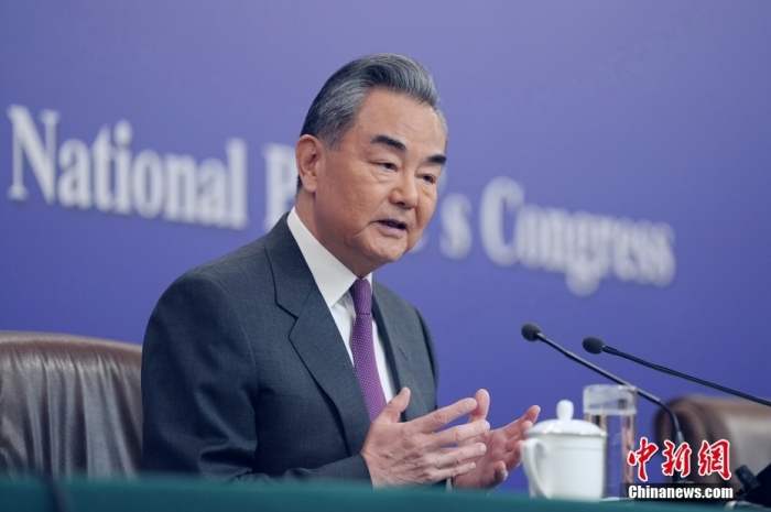 3月7日，十四屆全國人大二次會議在北京舉行記者會，中共中央政治局委員、外交部長王毅就中國外交政策和對外關系相關問題回答中外記者提問。<a target='_blank' href='/'><p  align=
