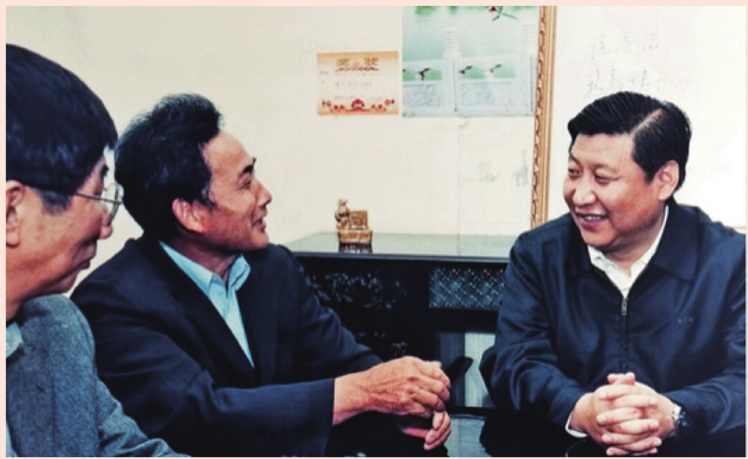 2003年4月24日，時任浙江省委書記習(xí)近平在浙江下姜村調(diào)研。