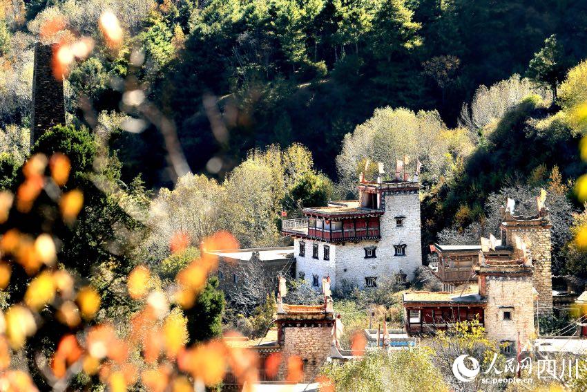 丹巴美景。李永安攝