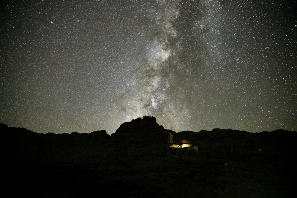 阿里暗夜星空。旦真次旦攝