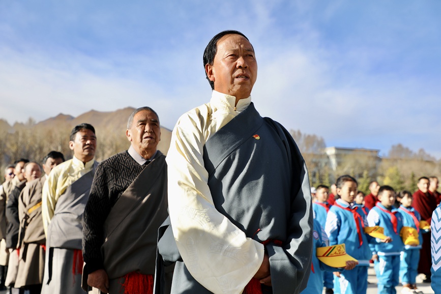“升國旗、唱國歌”儀式現(xiàn)場(chǎng)。